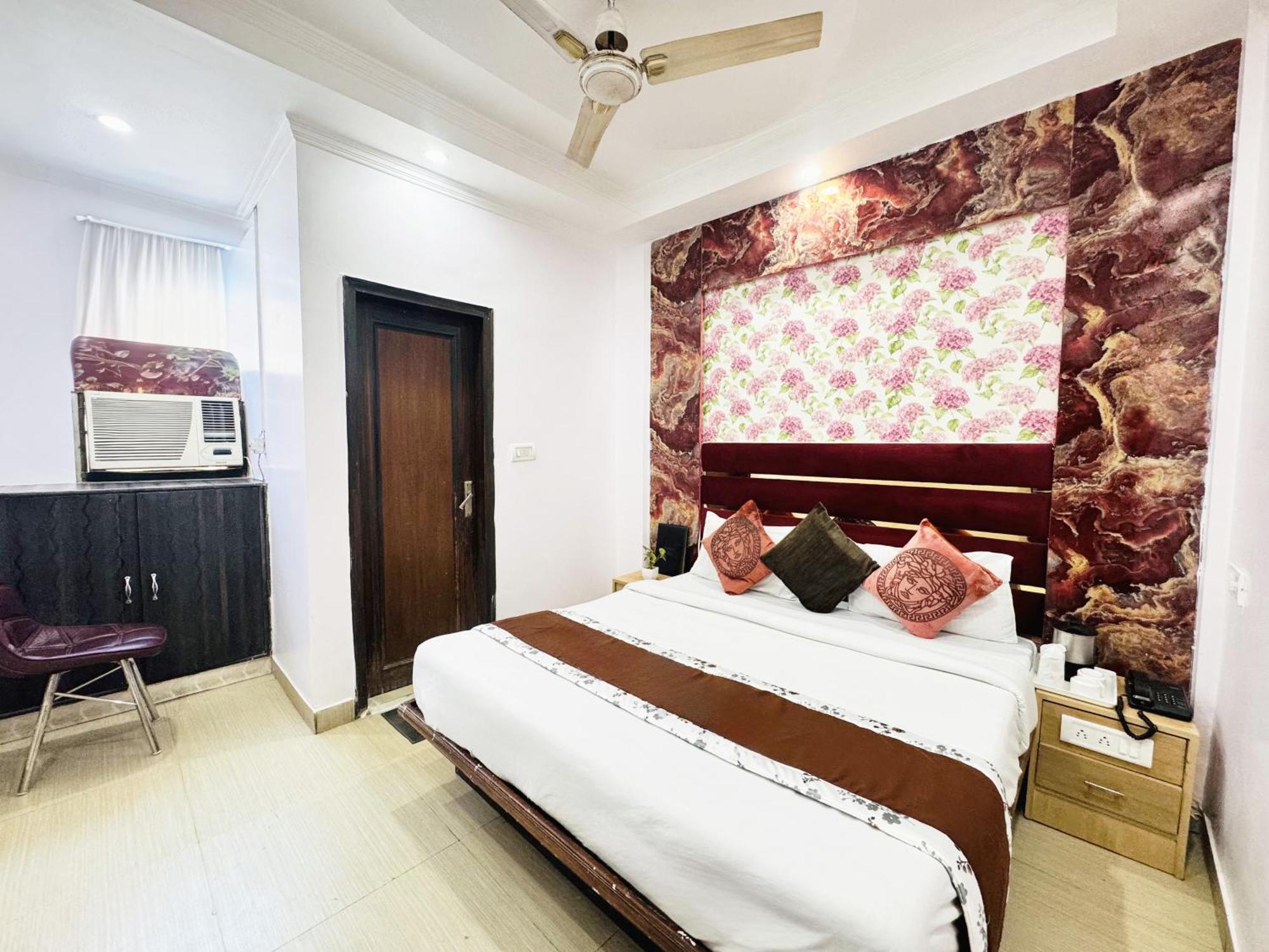 Hotel Jai Balaji, Paharganj, New Delhi Railway Station Exterior foto