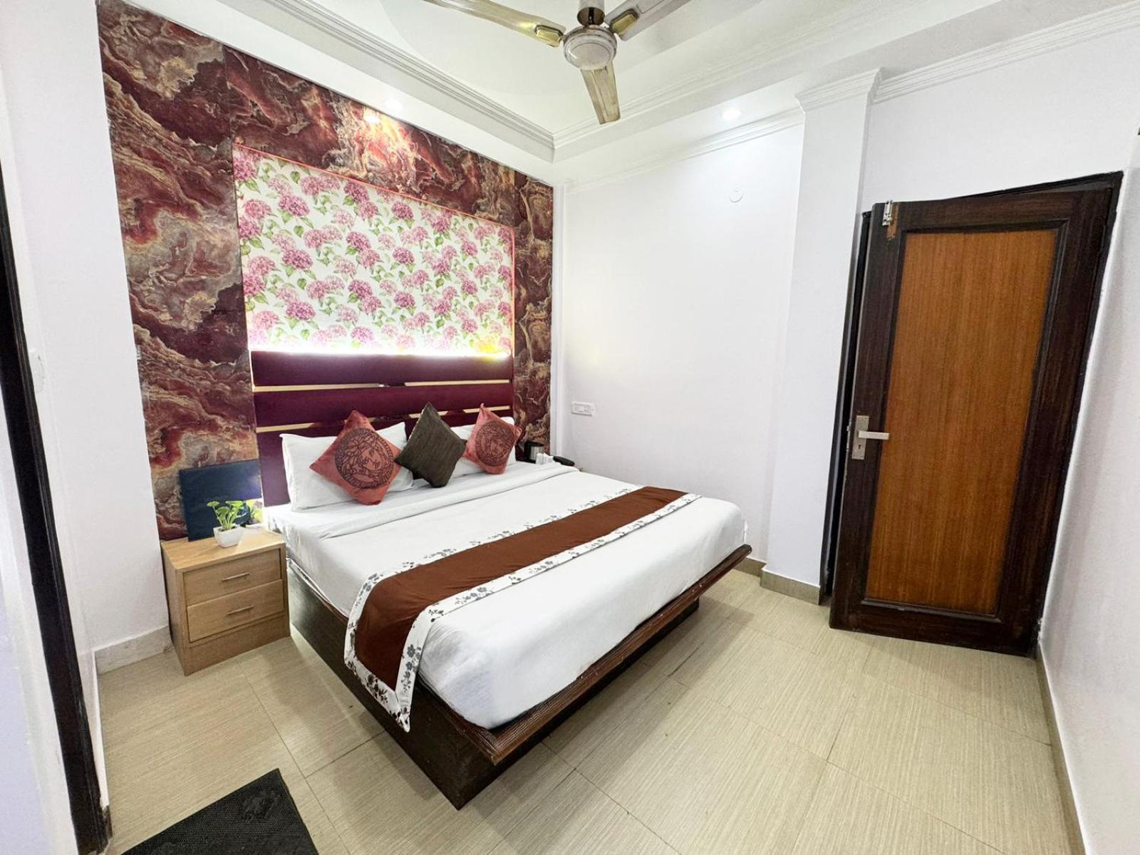 Hotel Jai Balaji, Paharganj, New Delhi Railway Station Exterior foto