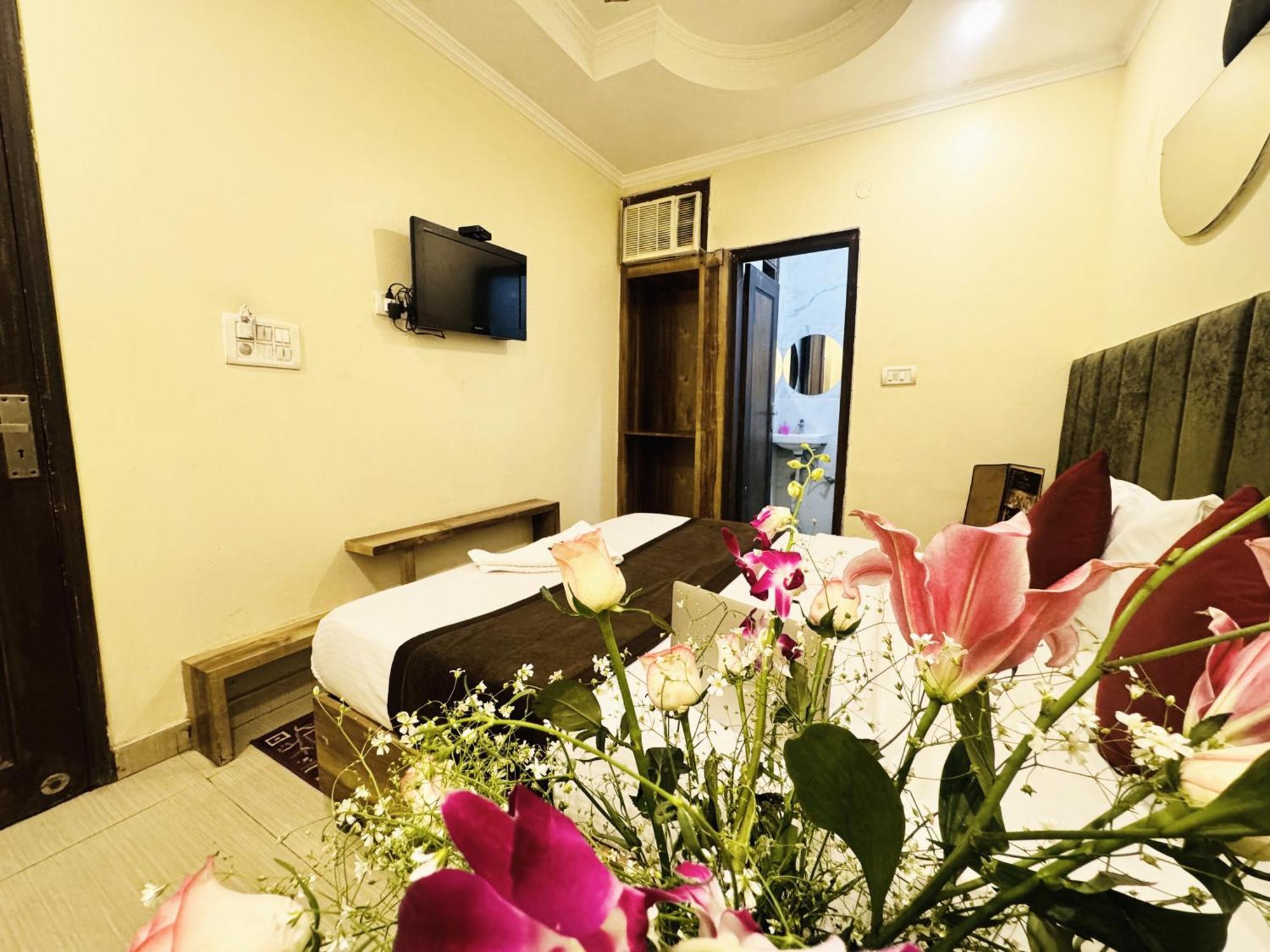 Hotel Jai Balaji, Paharganj, New Delhi Railway Station Exterior foto